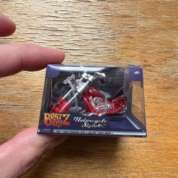 MINI BRATZ BUNDLE! Mini Flashbacks MGA Miniverse
Bratz Boyz Koby and Motorcycle - Picture 2 of 5